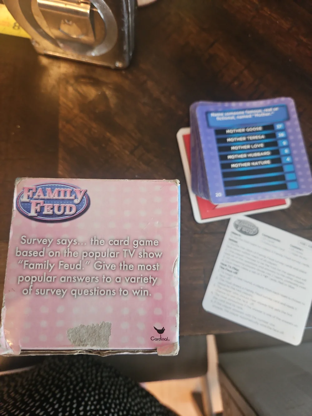 Family Feud Party Game - Cardinal (Pink)